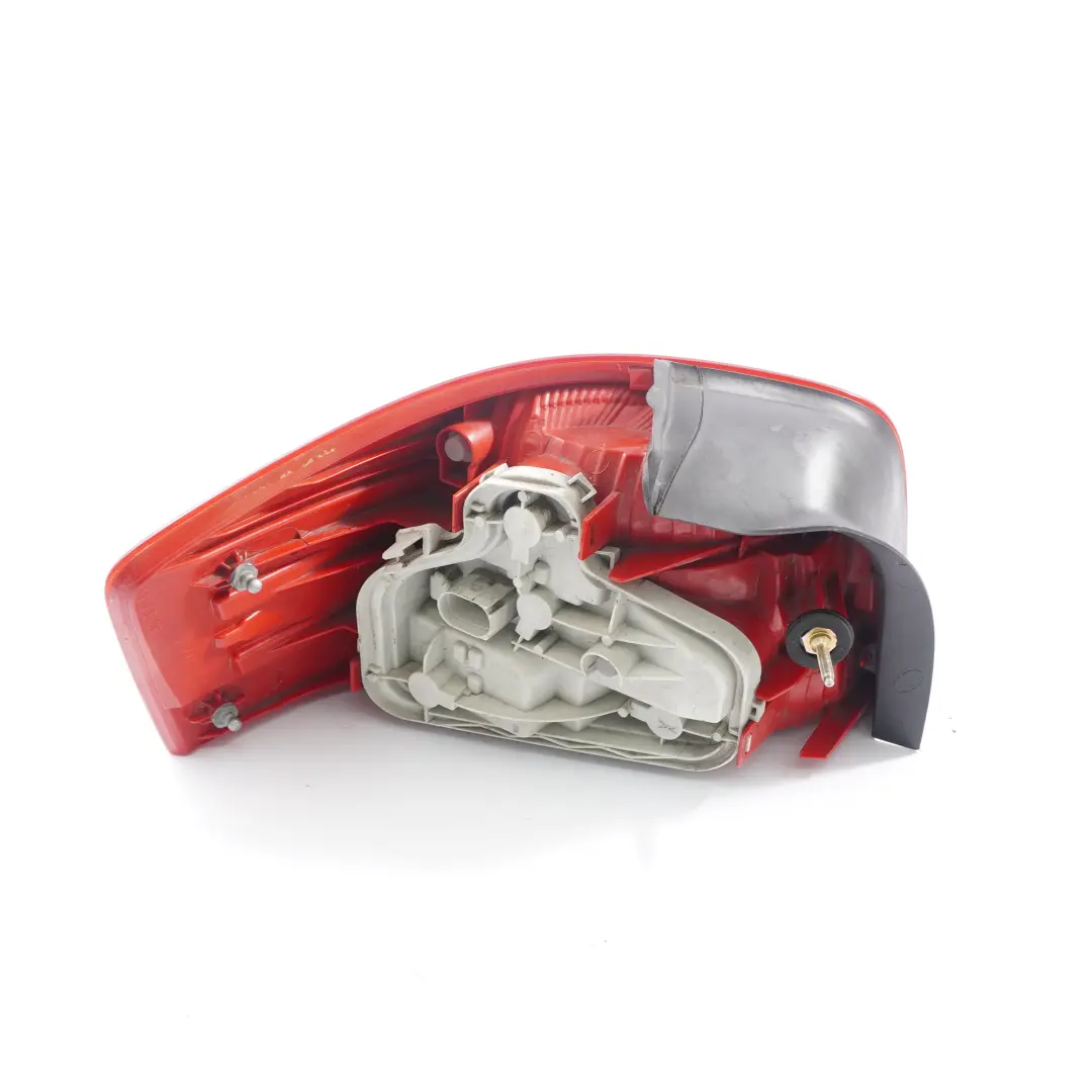 Audi A3 8P Rear Lamp Right O/S Tail Light Side Panel TailLight - SKU 8P0945096A - Part number 8P0945096A