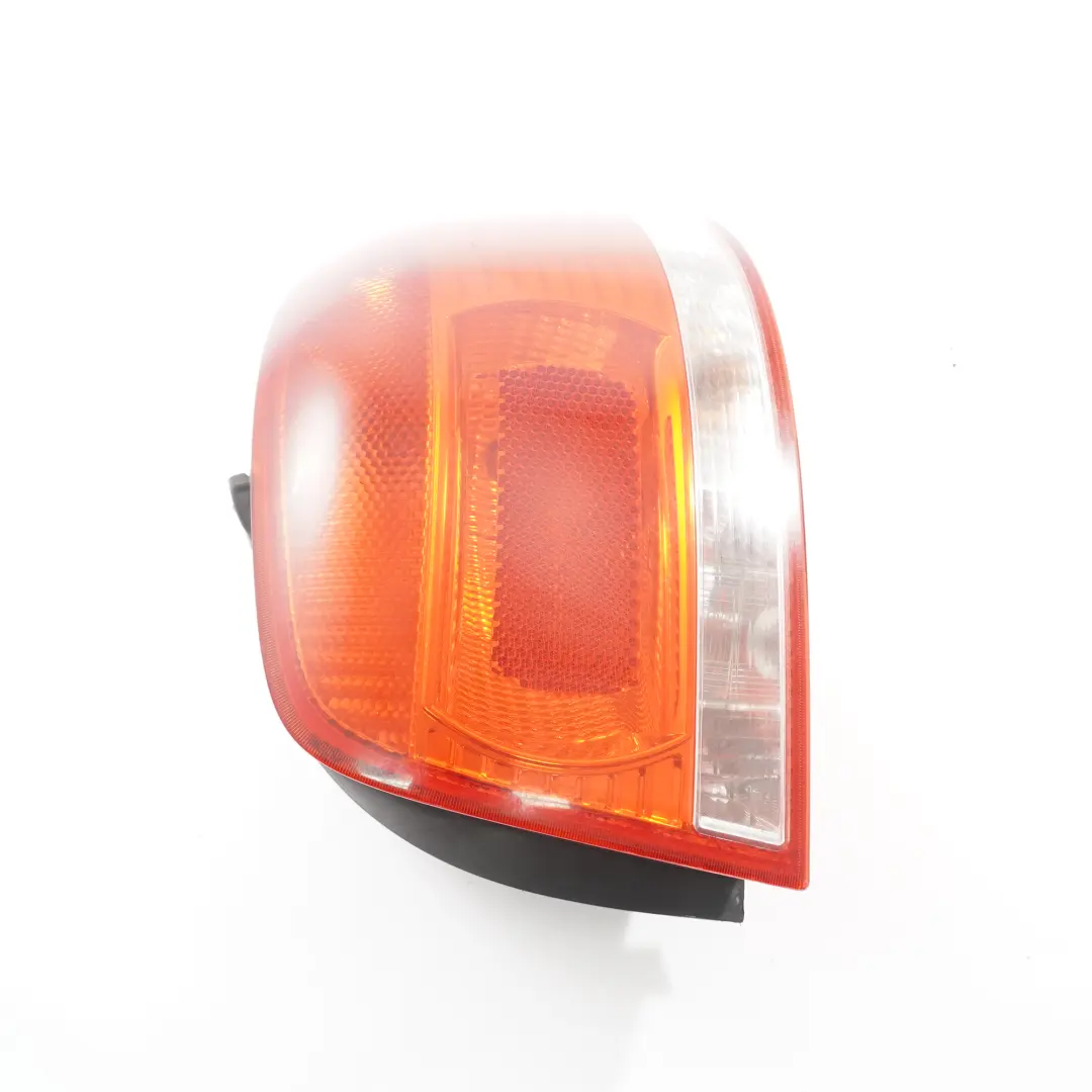 Lampa Prawy Tył Prawa Tylna do Audi A3 8P o numerze 8P0945096A Audi A3 8P Lampa Prawy Tył Prawa Tylna - SKU 8P0945096A - Numer Części 8P0945096A
