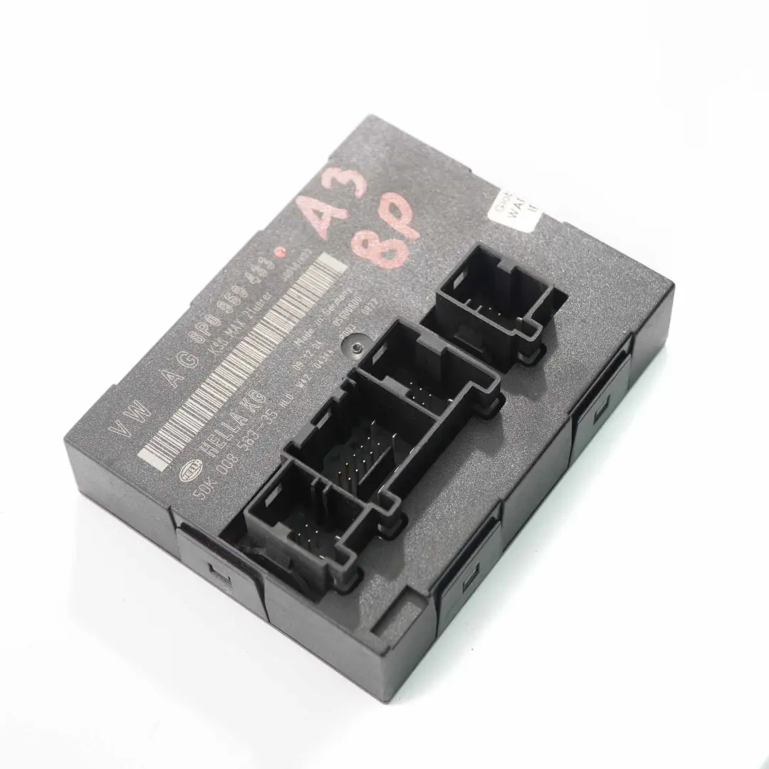 Moduł Sterownik BCM Bordnetz do Audi A3 8P o numerze 8P0959433 Audi A3 8P Moduł Sterownik BCM Bordnetz - SKU 8P0959433 - Numer Części 8P0959433