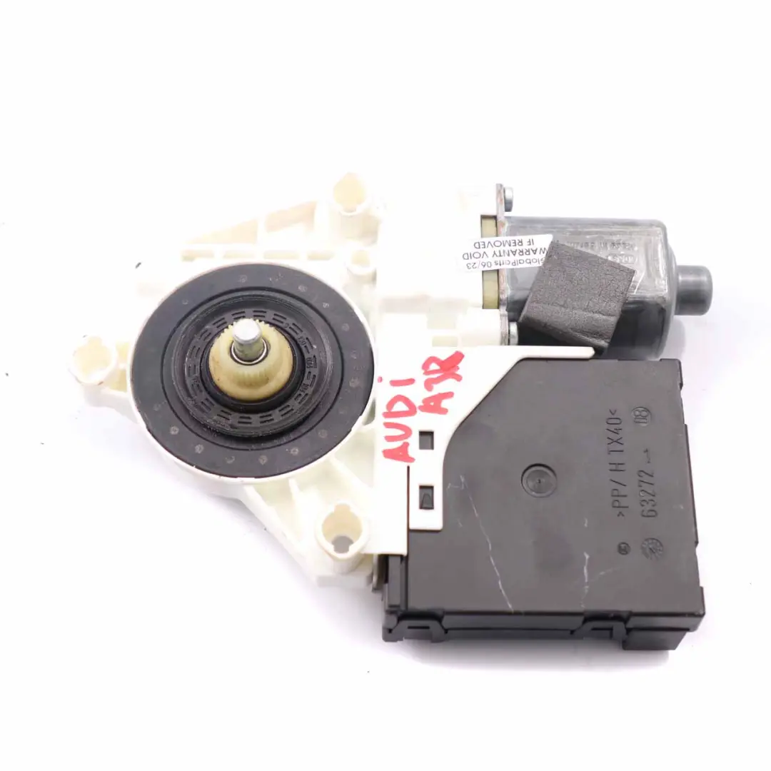 motore alzacristalli porta anteriore sinistra unità per Audi A3 con numero di parte 8P0959801E Audi A3 motore alzacristalli porta anteriore sinistra unità - SKU 8P0959801E - Numero di parte 8P0959801E