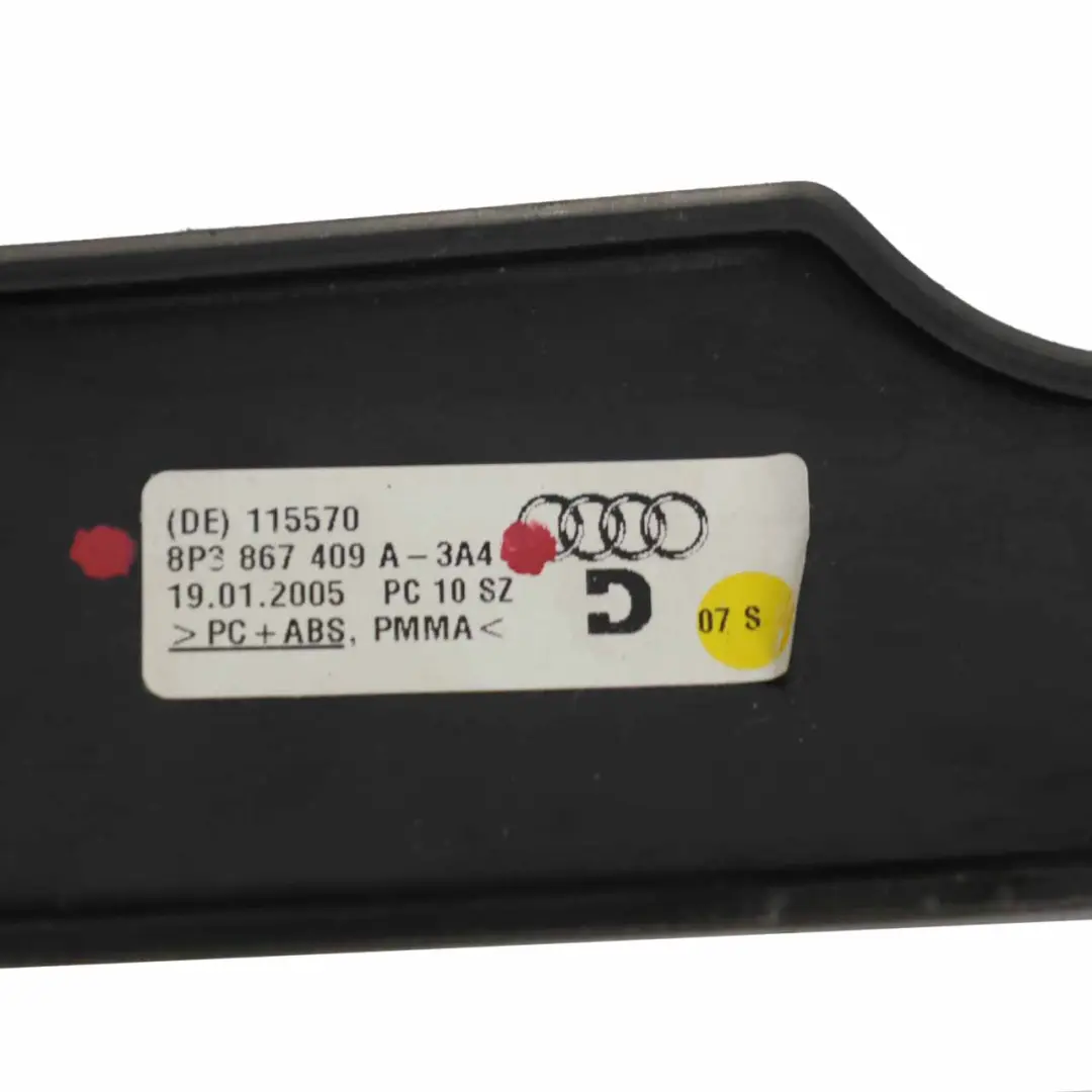 Bande décorative de garniture carte de porte avant gauche per Audi A3 con numero di parte 8P3 867 409 A Audi A3 Bande décorative de garniture carte de porte avant gauche - SKU 8P3 867 409 A - Numero di parte 8P3 867 409 A