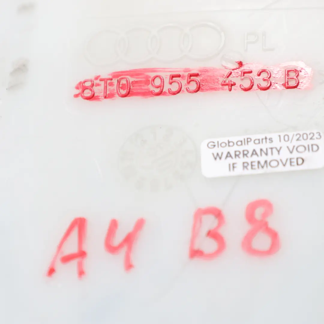 Serbatoio lavavetro anteriore per Audi A4 B8 A5 8T con numero di parte 8T0955453B Audi A4 B8 A5 8T Serbatoio lavavetro anteriore - SKU 8T0955453B - Numero di parte 8T0955453B