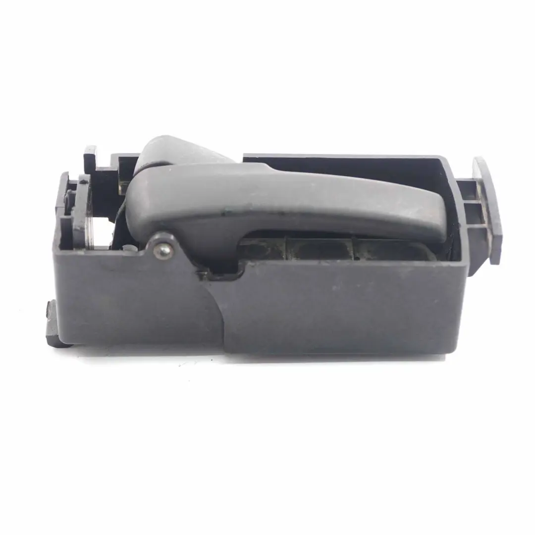 Maniglia porta presa anteriore sinistra per Ford Transit Connect con numero di parte 8T16-V266A62-CA Ford Transit Connect Maniglia porta presa anteriore sinistra - SKU 8T16-V266A62-CA - Numero di parte 8T16-V266A62-CA