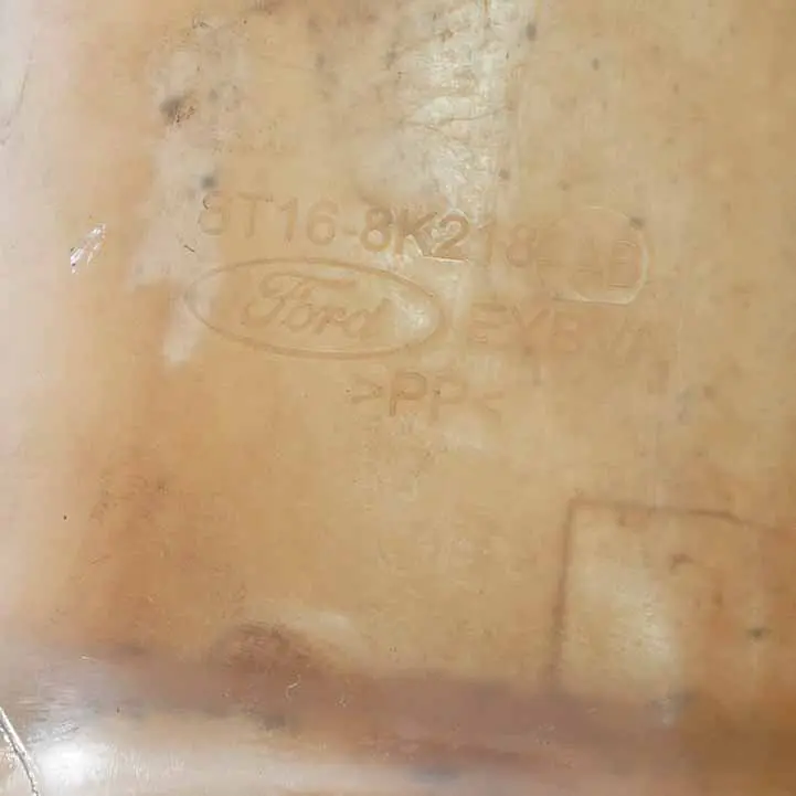 Réservoir d'expansion Ford Transit Bouteille liquide refroidissement  - SKU 8T168K218AB - Numéro de pièce 8T168K218AB