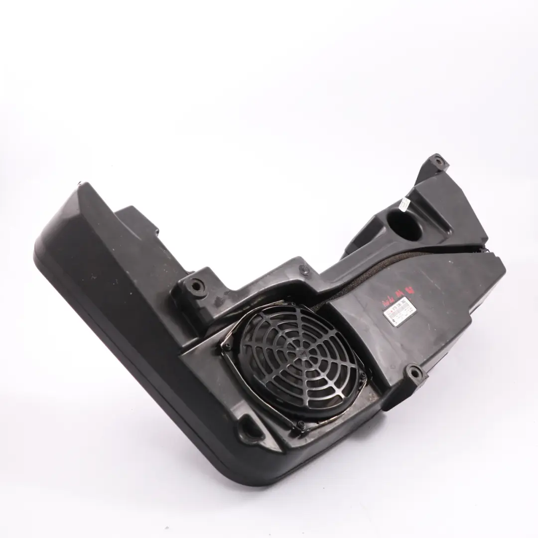 Audi A4 B8 A5 8T altoparlante posteriore suono subwoofer - SKU 8T8035382 - Numero di parte 8T8035382
