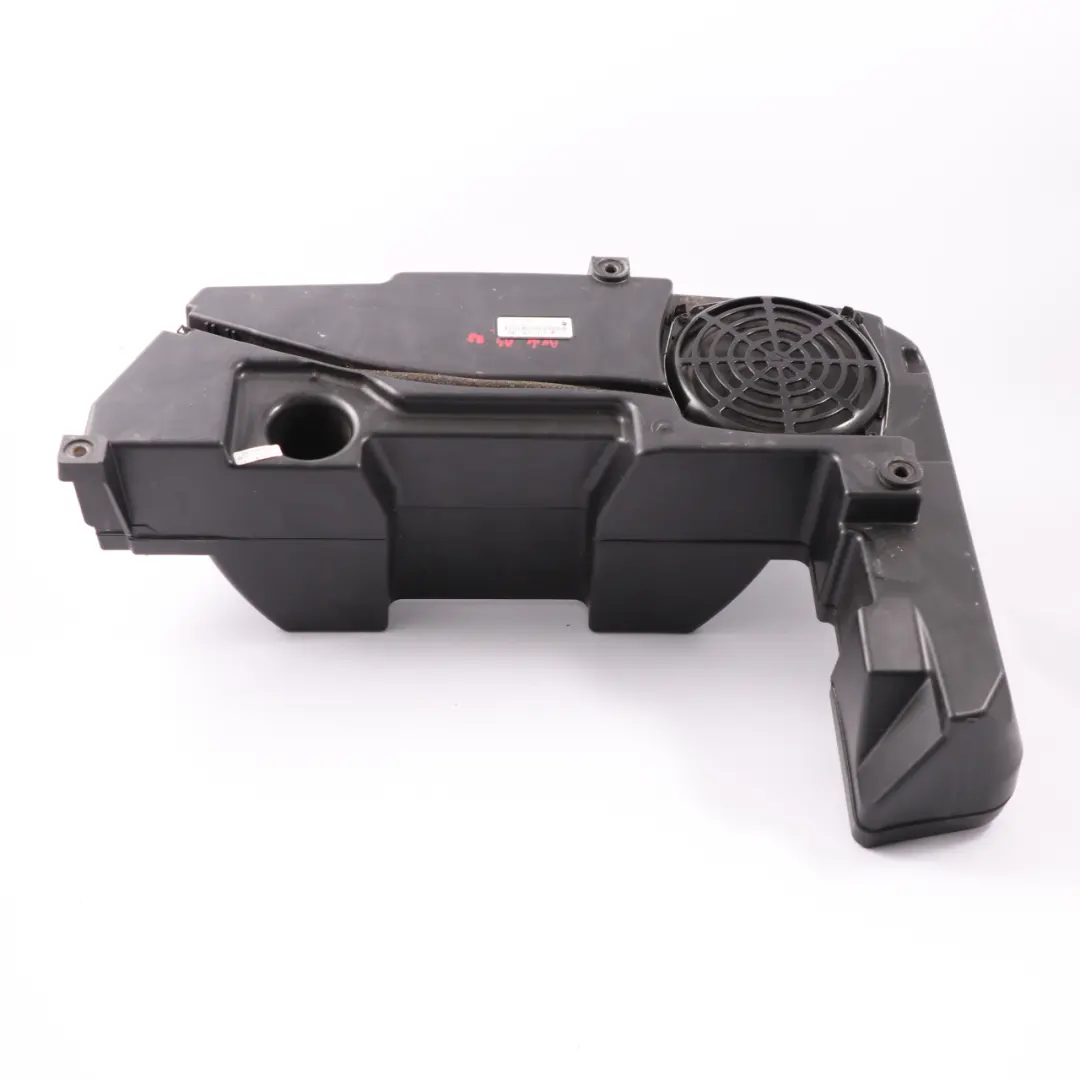 Haut parleur arrière Son Caisson de basse pour Audi A4 B8 A5 8T à propos du numéro de pièce 8T8035382 Audi A4 B8 A5 8T Haut parleur arrière Son Caisson de basse - SKU 8T8035382 - Numéro de pièce 8T8035382