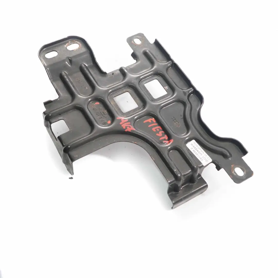 Caja de la Batería Soporte para Ford Fiesta MK7 con número de pieza 8V2110718AB Ford Fiesta MK7 Caja de la Batería Soporte - SKU 8V2110718AB - Número de pieza 8V2110718AB