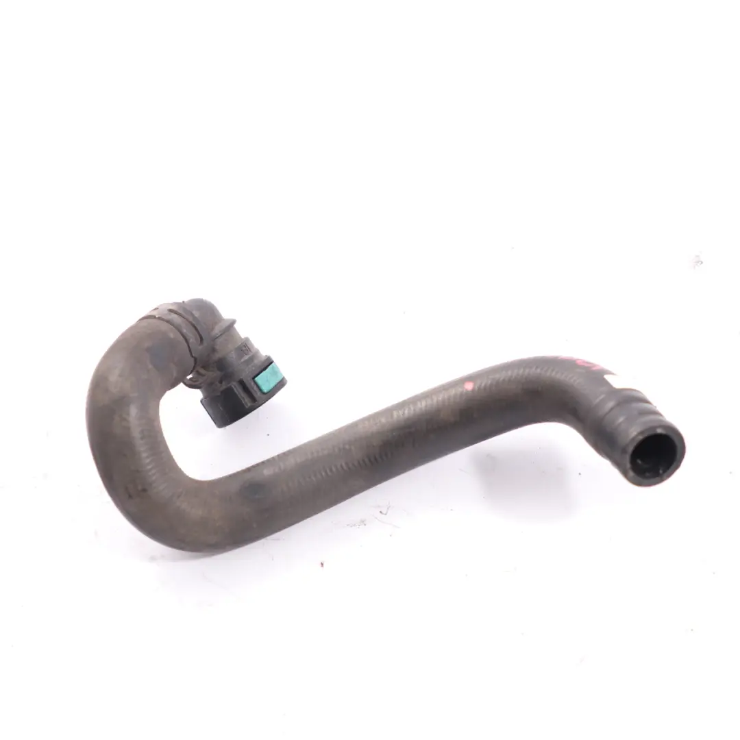 Wąż Przewód Rura Wody do Ford Fiesta MK7 1.6 TDCI o numerze 8V2118K580BA Ford Fiesta MK7 1.6 TDCI Wąż Przewód Rura Wody - SKU 8V2118K580BA - Numer Części 8V2118K580BA