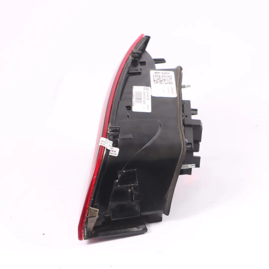 Hintere Heck Klappe Innere Rücklicht Lampe Links für Audi A3 8V mit Teilenummer 8V4945093 Audi A3 8V Hintere Heck Klappe Innere Rücklicht Lampe Links - SKU 8V4945093 - Teilenummer 8V4945093