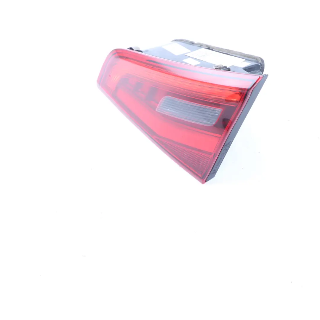 Fanale posteriore interno del bagagliaio destro per Audi A3 8V con numero di parte 8V4945094A Audi A3 8V Fanale posteriore interno del bagagliaio destro - SKU 8V4945094A - Numero di parte 8V4945094A