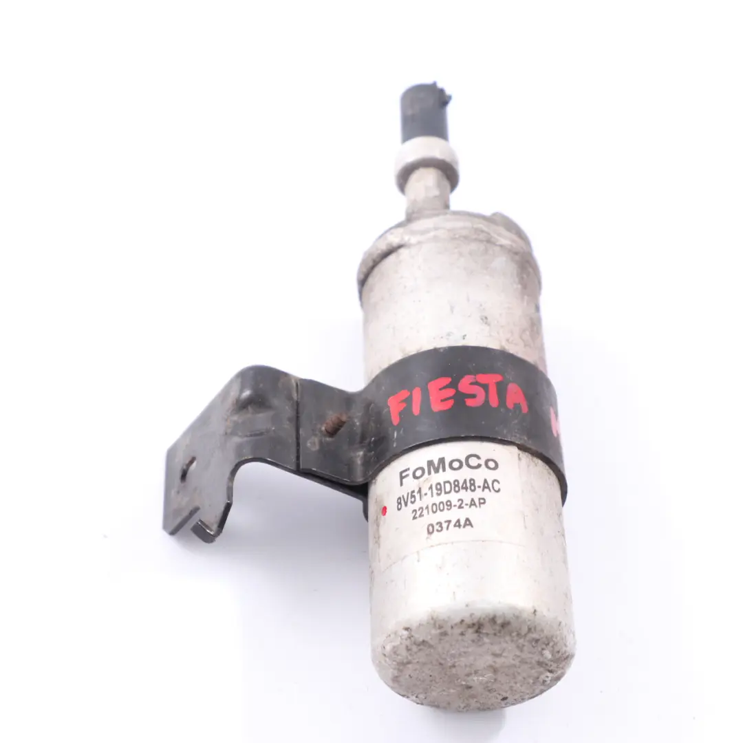 Secador Aire Acondicionado A/C 1.6 TDCI Diesel 8V51-19D848-AC para Ford Fiesta Mk7 con número de pieza 8V5119D848AC Ford Fiesta Mk7 Secador Aire Acondicionado A/C 1.6 TDCI Diesel 8V51-19D848-AC - SKU 8V5119D848AC - Número de pieza 8V5119D848AC