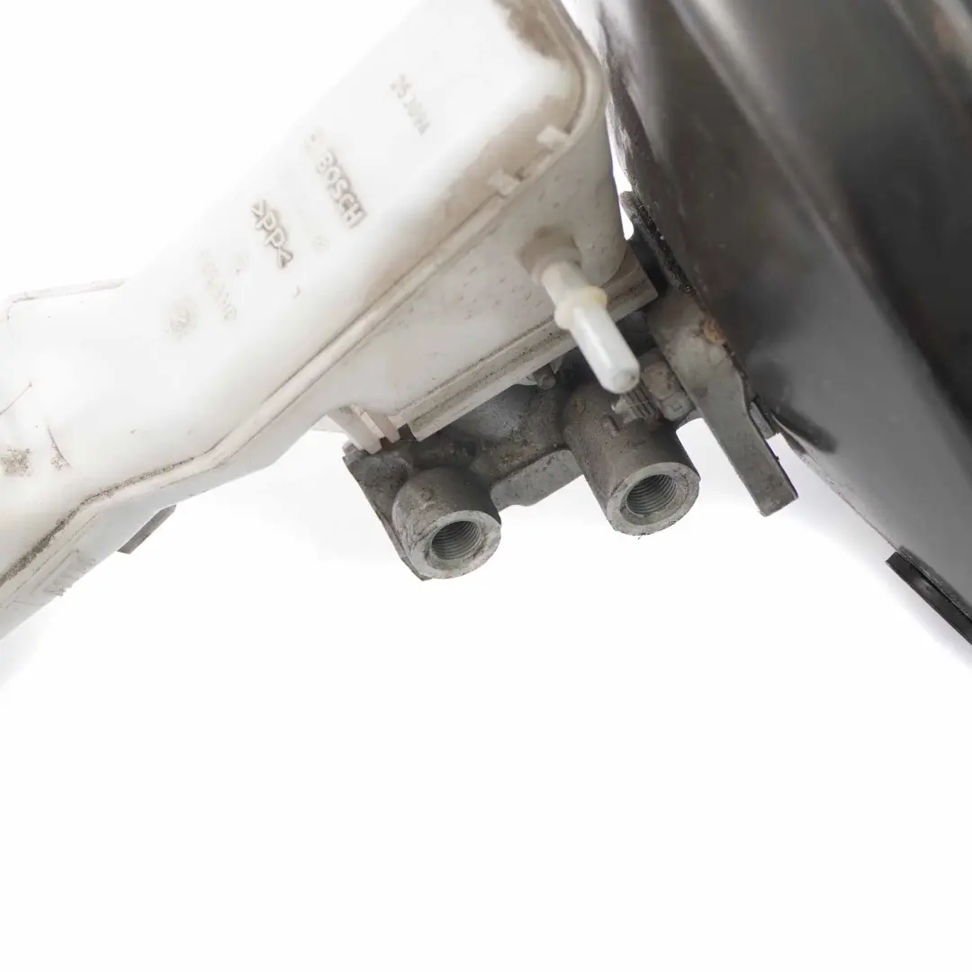 Brake Servo Braking Unit Master Cylinder Booster to Ford Fiesta MK7 with Part number 8V512B195MF Ford Fiesta MK7 Brake Servo Braking Unit Master Cylinder Booster - SKU rhd-8V512B195MF - Part number 8V512B195MF