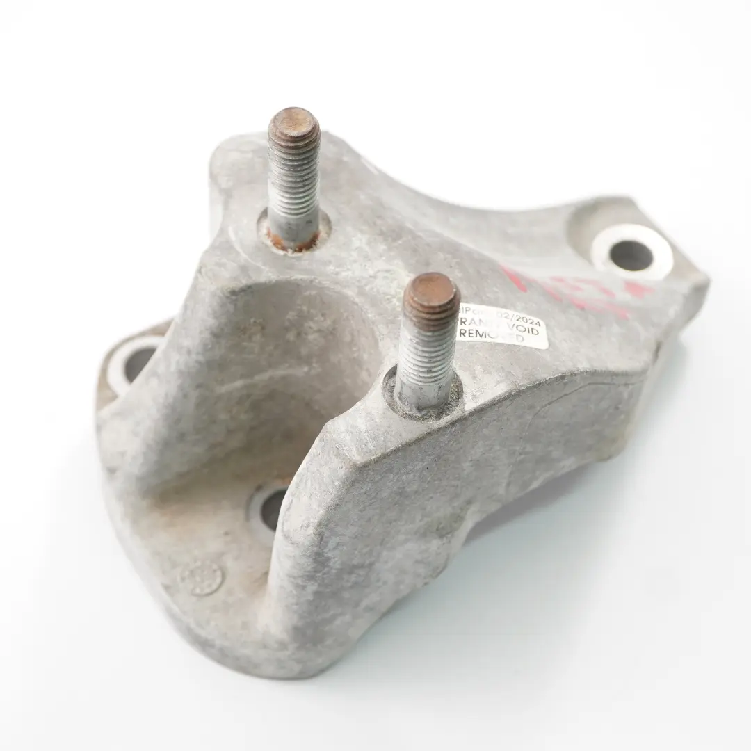 Łapa Wspornik Mocowanie Silnika Skrzyni do Ford Fiesta MK7 o numerze 8V517M125AB Ford Fiesta MK7 Łapa Wspornik Mocowanie Silnika Skrzyni - SKU 8V517M125AB - Numer Części 8V517M125AB