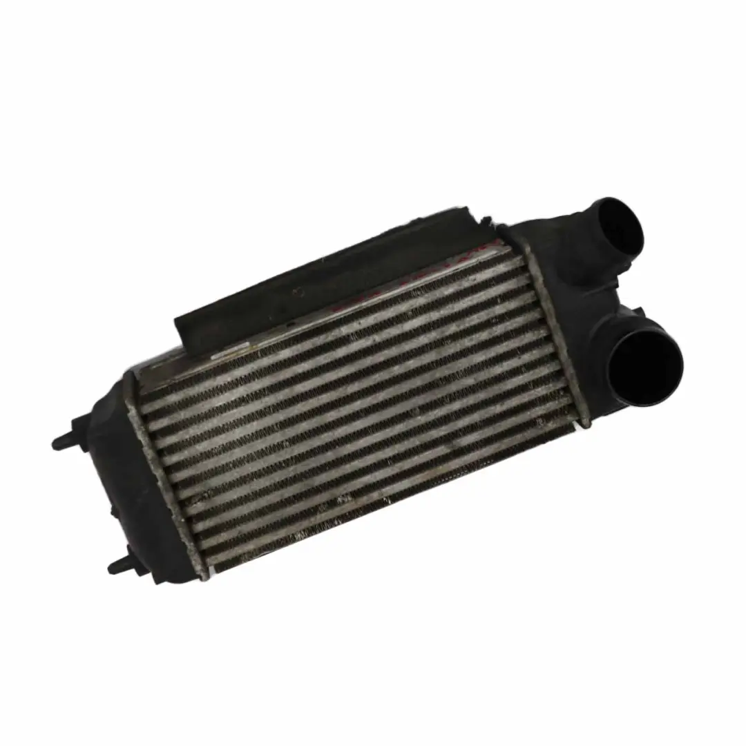 Raffreddatore aria di sovralimentazione intercooler per Ford Fiesta MK7 con numero di parte 8V519L440AE Ford Fiesta MK7 Raffreddatore aria di sovralimentazione intercooler - SKU 8V519L440AE - Numero di parte 8V519L440AE
