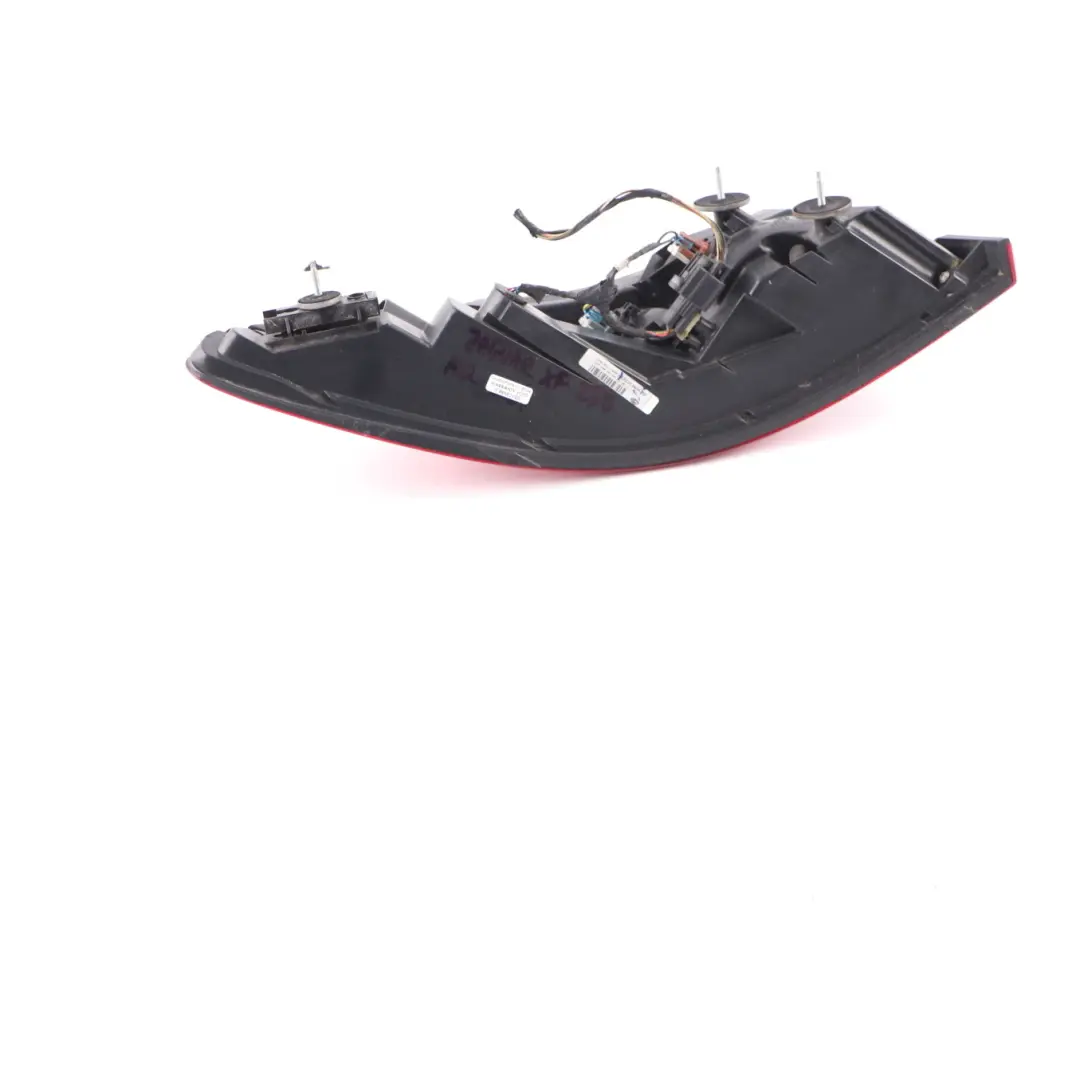 Jaguar XF X250 Rear Light Side Panel Right O/S Tail Lamp to with Part number 8X2313404BD Jaguar XF X250 Rear Light Side Panel Right O/S Tail Lamp - SKU 8X2313404BD - Part number 8X2313404BD