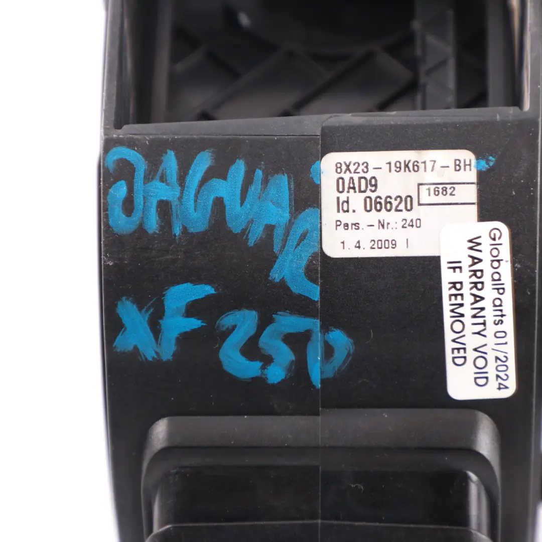 XF250 Air Vent Dashboard Dash Right O/S Centre Nozzle Grille to Jaguar with Part number 8X2319K617BH Jaguar XF250 Air Vent Dashboard Dash Right O/S Centre Nozzle Grille - SKU 8X2319K617BH - Part number 8X2319K617BH