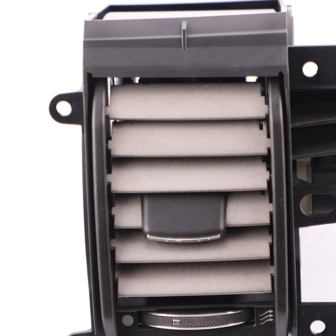 XF250 Air Vent Dashboard Dash Right O/S Centre Nozzle Grille to Jaguar with Part number 8X2319K617BH Jaguar XF250 Air Vent Dashboard Dash Right O/S Centre Nozzle Grille - SKU 8X2319K617BH - Part number 8X2319K617BH