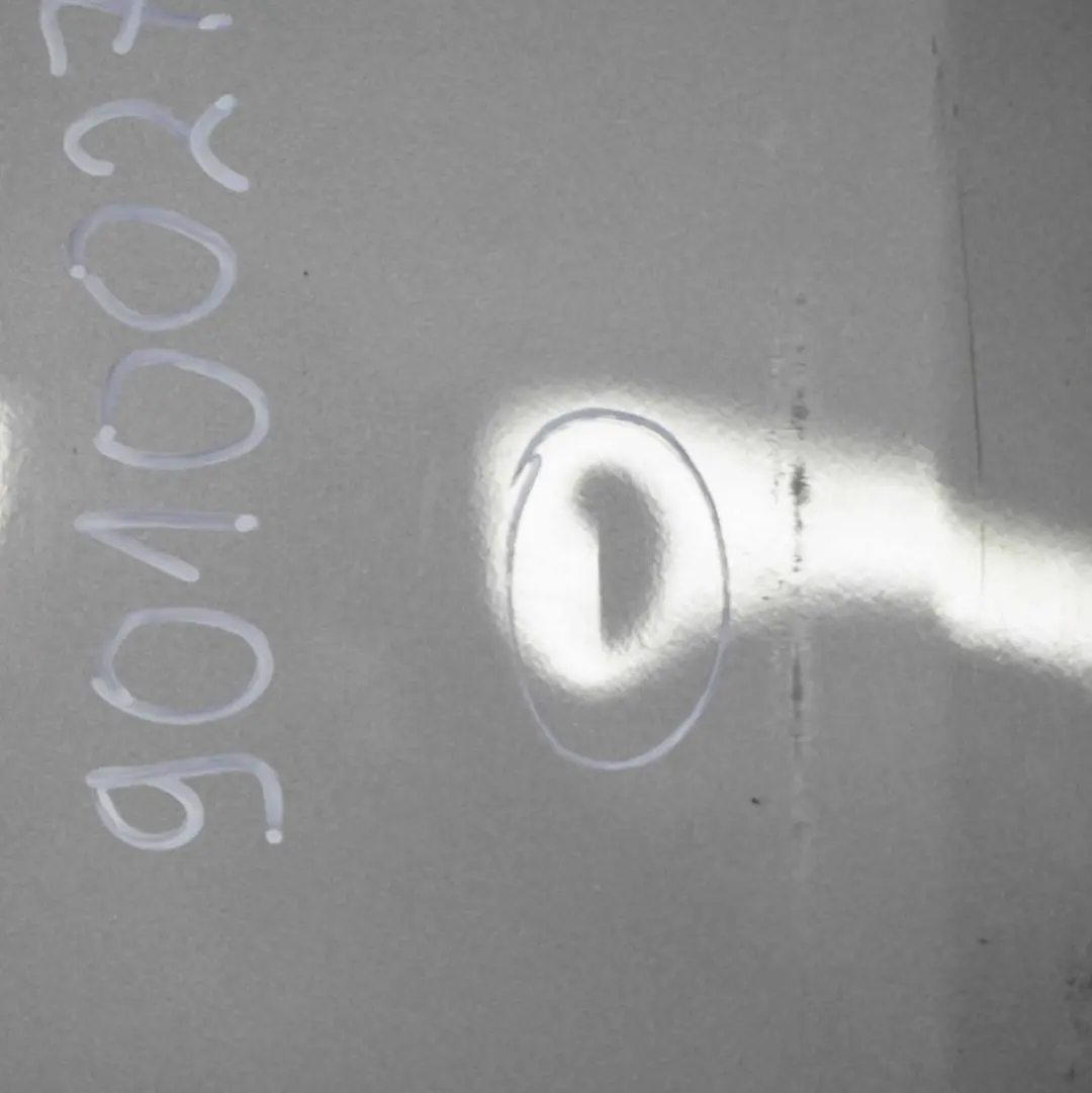 Hintertür rechts Heckklappe Kofferraumdeckel Oyster Grey KNG für Renault Trafic III mit Teilenummer 901002765R Renault Trafic III Hintertür rechts Heckklappe Kofferraumdeckel Oyster Grey KNG - SKU 901002765R-OSG - Teilenummer 901002765R