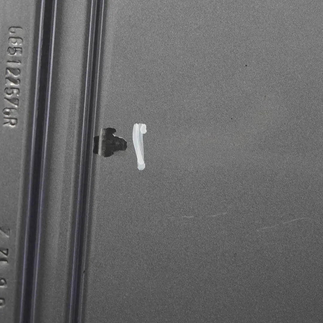 Puerta Trasera Derecha Tapa Maletero Oyster Grey - KNG para Renault Trafic III con número de pieza 901002765R Renault Trafic III Puerta Trasera Derecha Tapa Maletero Oyster Grey - KNG - SKU 901002765R-OSG - Número de pieza 901002765R