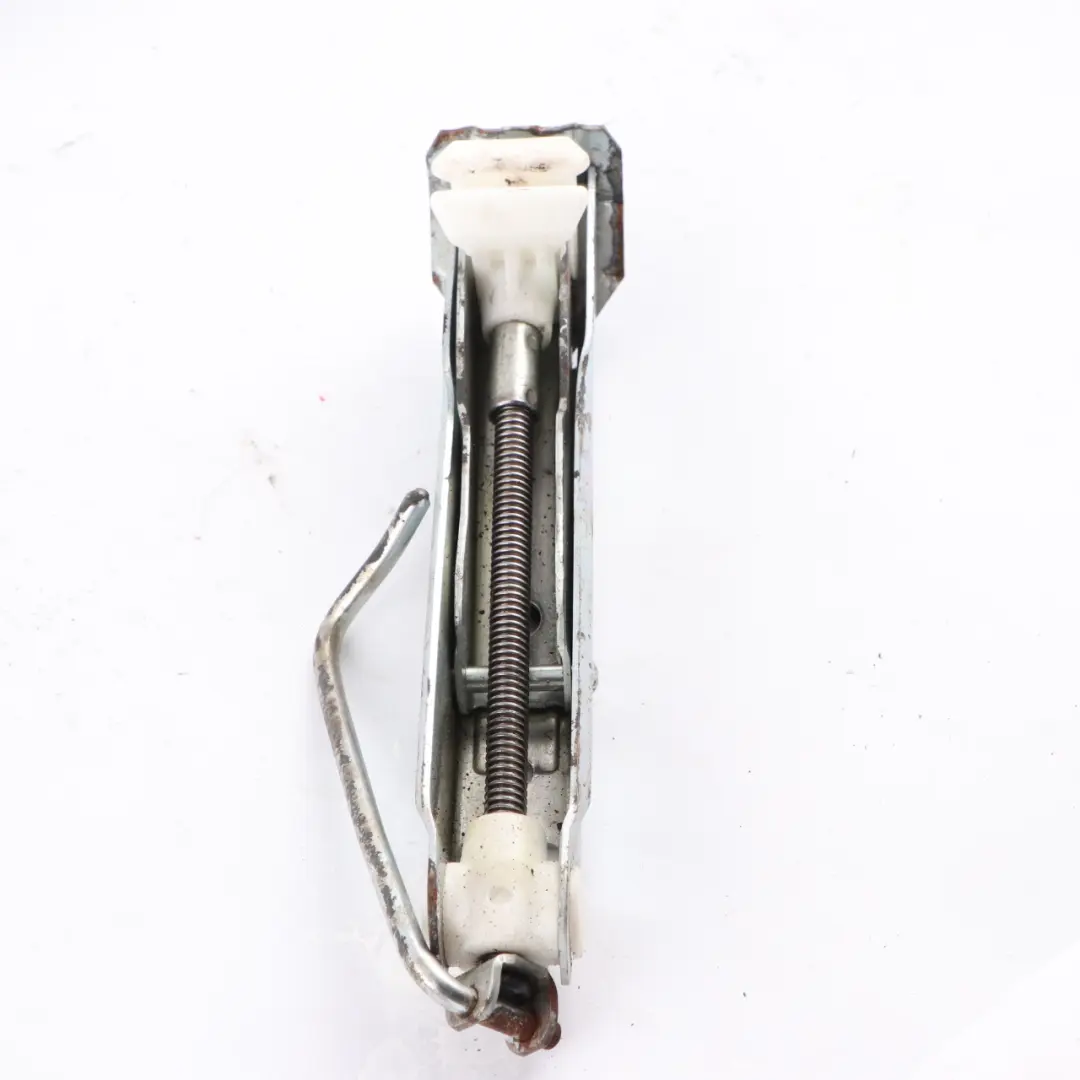 General Motors Lifting Jack Emergency Wheel Tool to GM with Part number 90135101 GM General Motors Lifting Jack Emergency Wheel Tool - SKU 90135101-1 - Part number 90135101