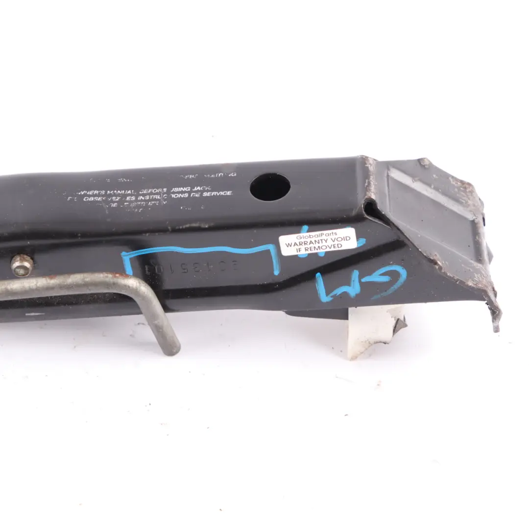 General Motors Lifting Jack Emergency Wheel Tool to GM with Part number 90135101 GM General Motors Lifting Jack Emergency Wheel Tool - SKU 90135101 - Part number 90135101