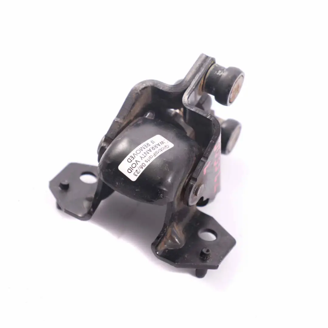 Citroen Berlingo Peugeot Partner Side Sliding Door Left N/S Roller Pulley to with Part number 9033Z2 Citroen Berlingo Peugeot Partner Side Sliding Door Left N/S Roller Pulley - SKU 9033Z2 - Part number 9033Z2