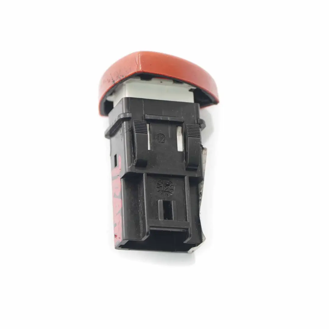 Włącznik Świateł Awaryjnych do Renault Trafic o numerze 904889R Renault Trafic Włącznik Świateł Awaryjnych - SKU 904889R - Numer Części 904889R