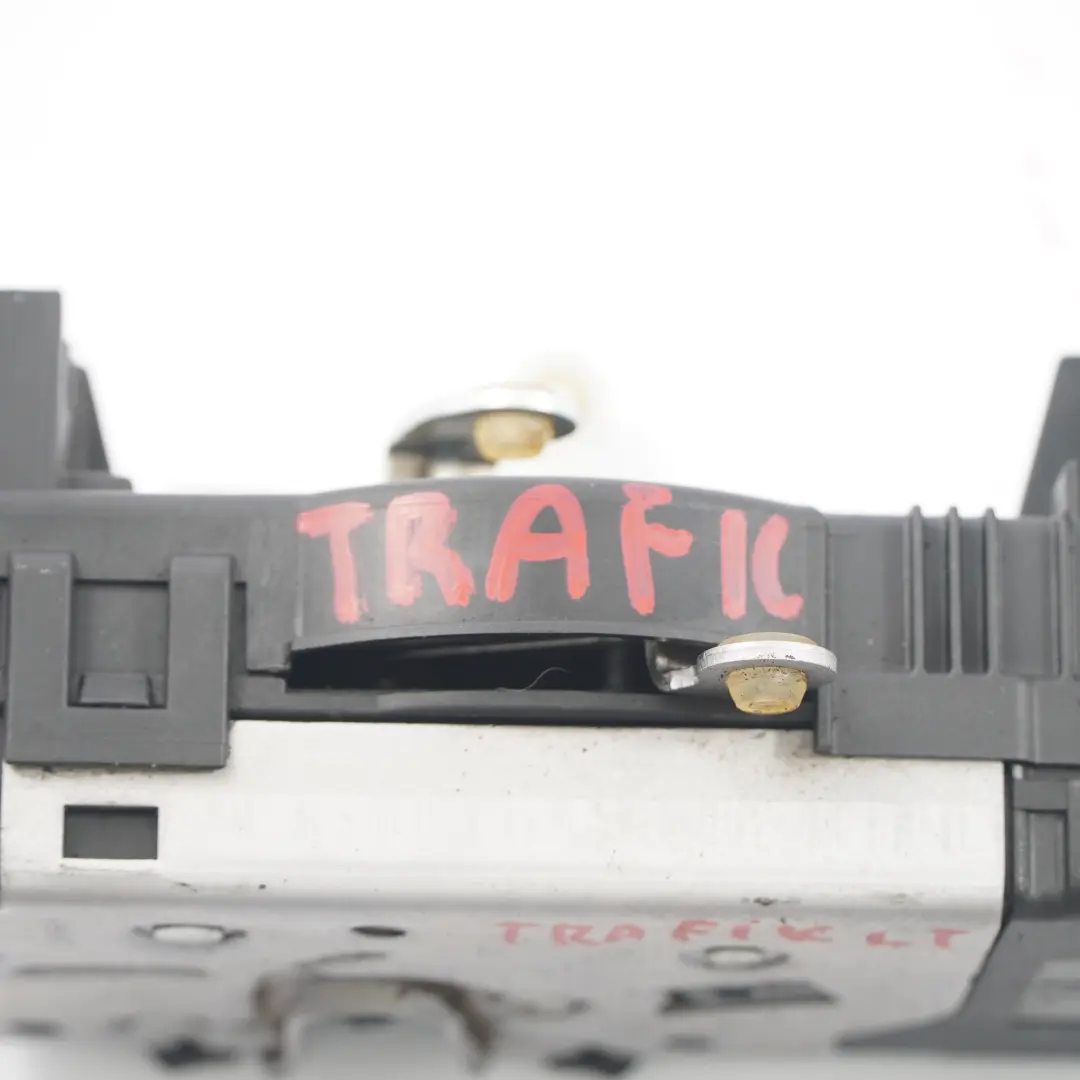 Serrure porte Arrière Gauche Latch pour Renault Trafic 3 Vauxhall Vivaro à propos du numéro de pièce 905033916R Renault Trafic 3 Vauxhall Vivaro Serrure porte Arrière Gauche Latch - SKU 905033916R - Numéro de pièce 905033916R