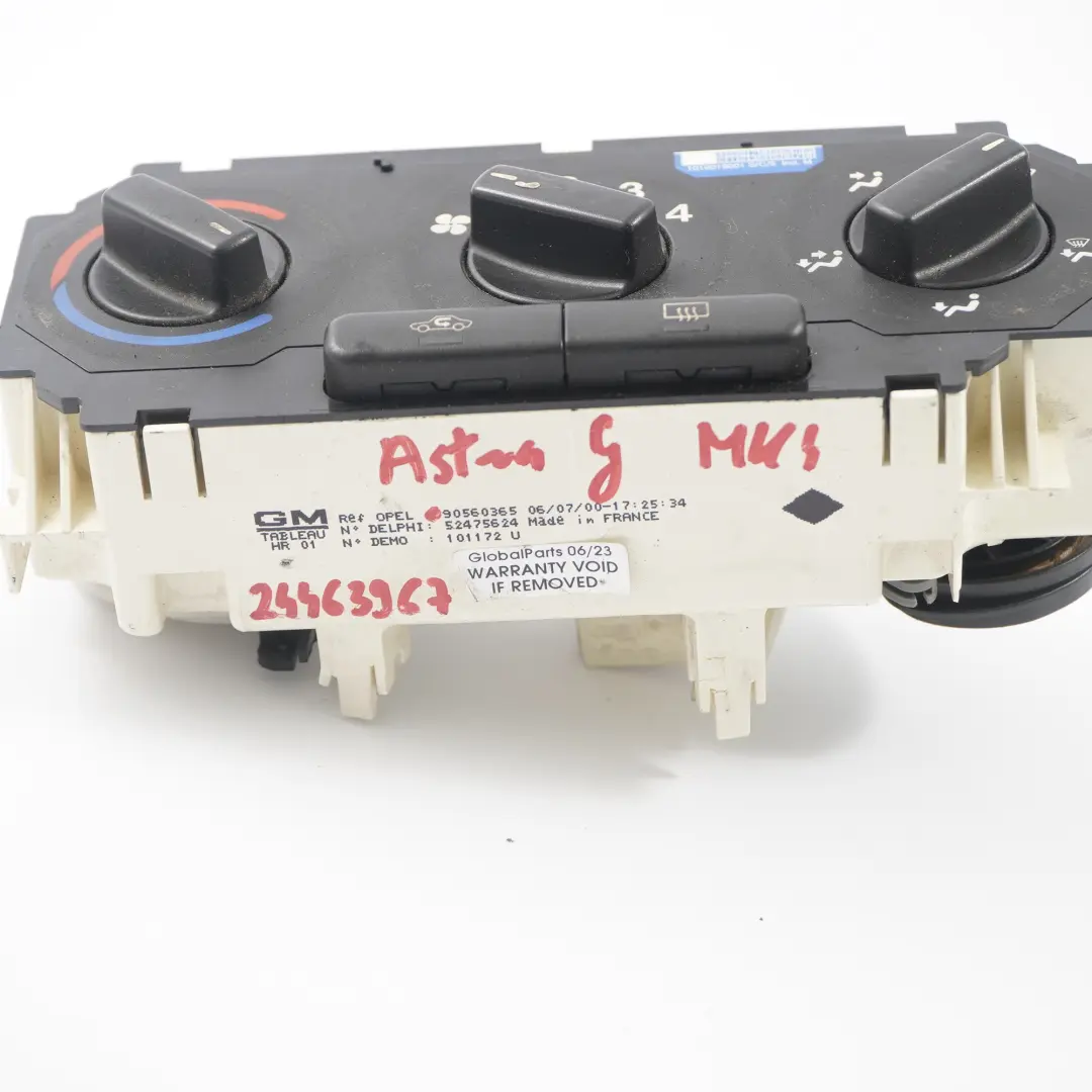 Climate Control Panel Vauxhall Opel Astra G Air Con Switches A/C to with Part number 90560365 Climate Control Panel Vauxhall Opel Astra G Air Con Switches A/C - SKU 90560365 - Part number 90560365