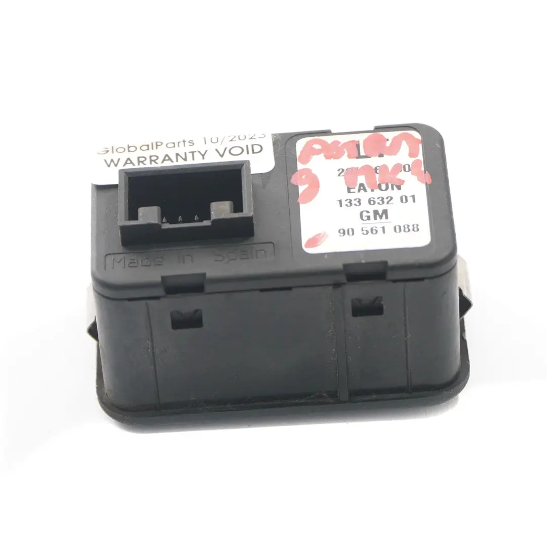 Window Lifter Switch Driver's Side to Vauxhall Astra 4 G Zafira A Corsa C with Part number 90561088 Vauxhall Astra 4 G Zafira A Corsa C Window Lifter Switch Driver's Side - SKU 90561088 - Part number 90561088