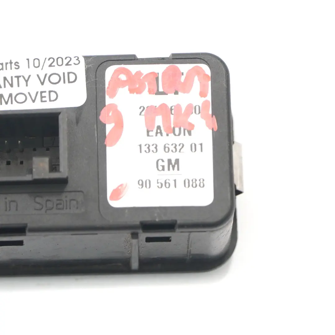 Vauxhall Astra 4 G Zafira A Corsa C Window Lifter Switch Driver's Side - SKU 90561088 - Part number 90561088