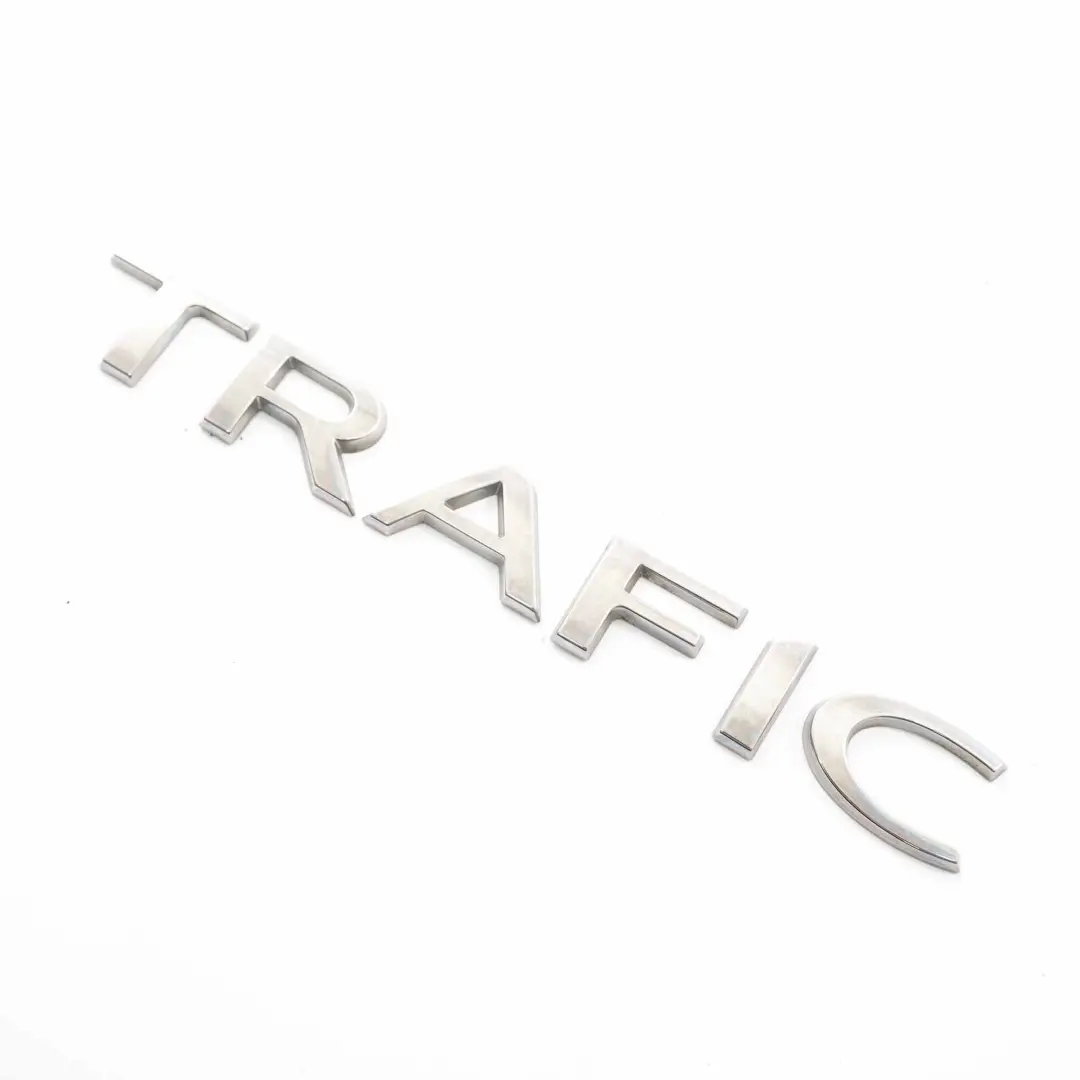 Renault Trafic III Emblème de coffre arrière Badge de hayon Logo collé Chrome - SKU 908900184R - Numéro de pièce 908900184R
