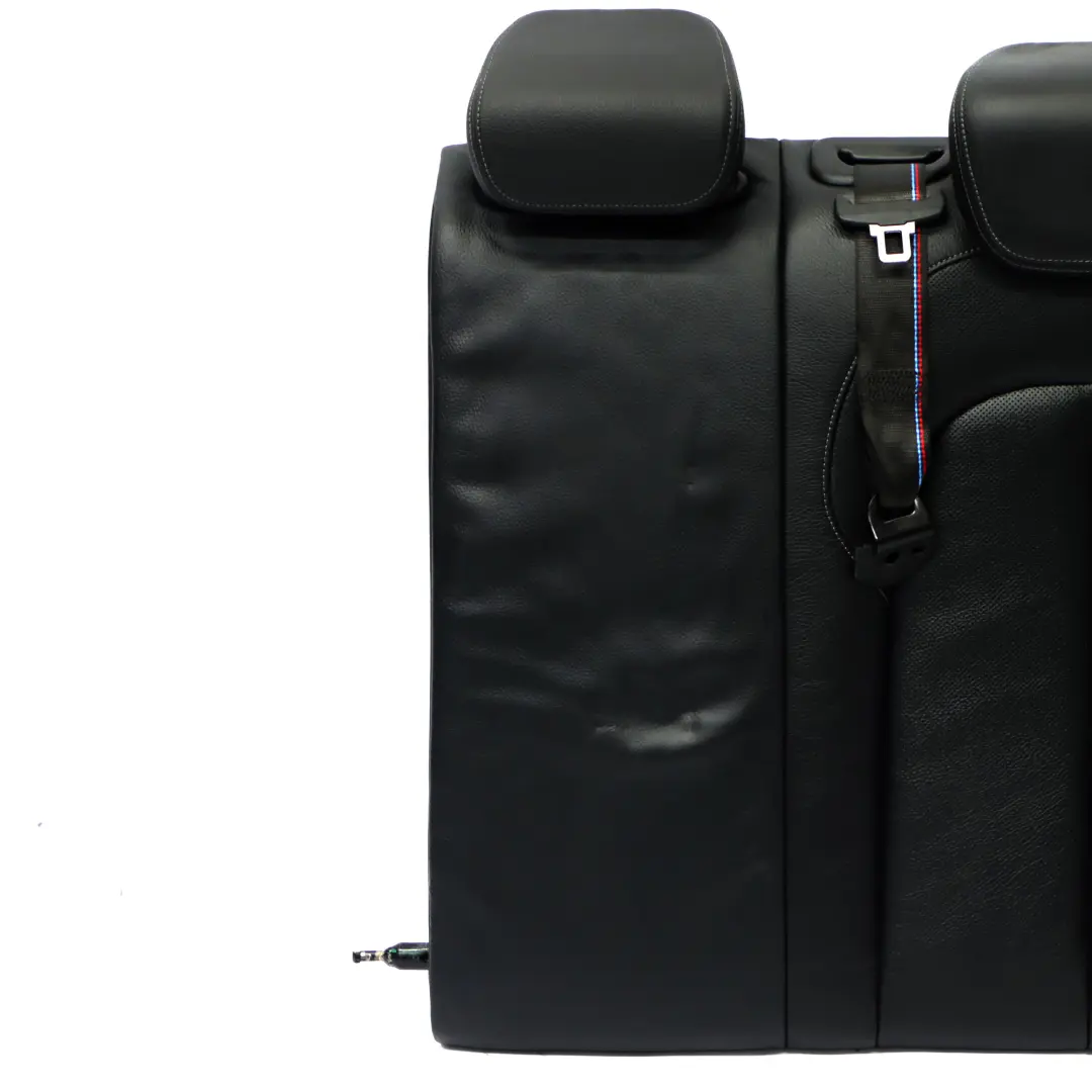 Dossier de siège arrière Gauche Revêtement Cuir Dakota Perforé pour BMW F40 à propos du numéro de pièce 9108265 BMW F40 Dossier de siège arrière Gauche Revêtement Cuir Dakota Perforé - SKU 9108265-1 - Numéro de pièce 9108265