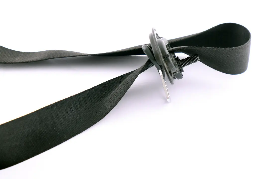 BMW E60 LCI Cinturon Superior Con Limitador De Fuerza Delantero Derecho Negro - SKU 9110046 - Número de pieza 9110046