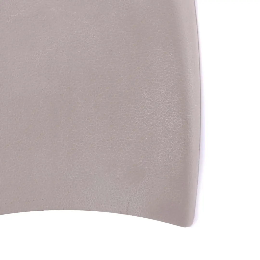 Tapa Consola Central Apoyabrazos Embellecedor Beige para BMW E81 E82 E87 LCI E88 con número de pieza 9110485 BMW E81 E82 E87 LCI E88 Tapa Consola Central Apoyabrazos Embellecedor Beige - SKU 9110486 - Número de pieza 9110485