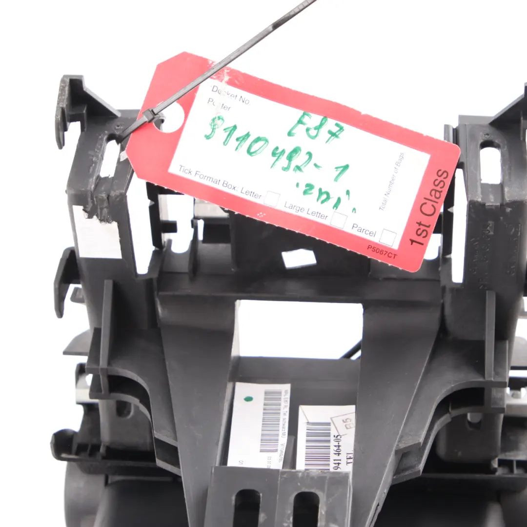 Bracciolo Centrale Console Nero per BMW E81 E82 E87N LCI con numero di parte 9110492 BMW E81 E82 E87N LCI Bracciolo Centrale Console Nero - SKU 9110492-1 - Numero di parte 9110492