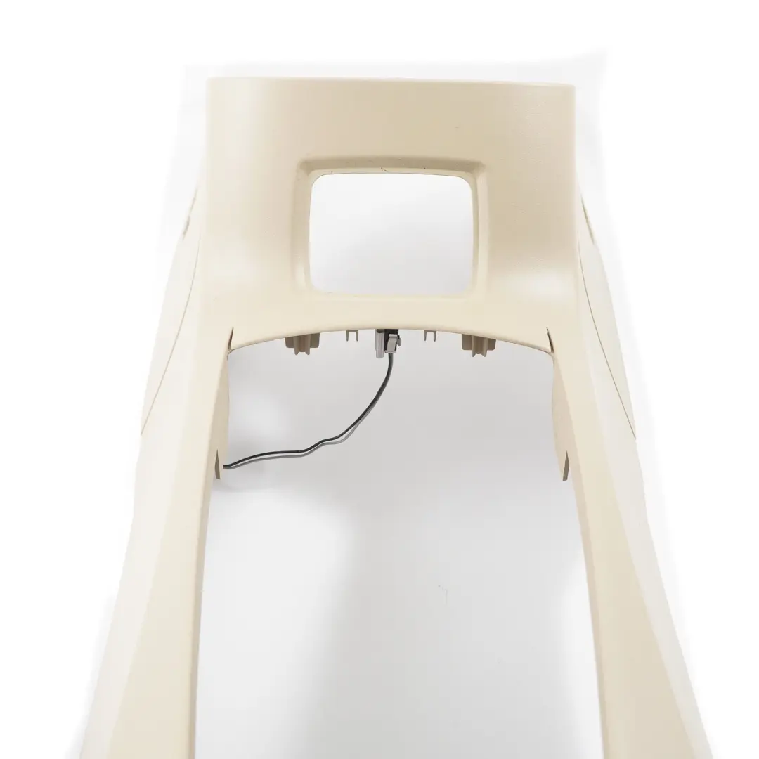 Consola Central Cubreobjetos Caja Montaje Beige para BMW Z4 E85 con número de pieza 9111650 BMW Z4 E85 Consola Central Cubreobjetos Caja Montaje Beige - SKU 9111650 - Número de pieza 9111650