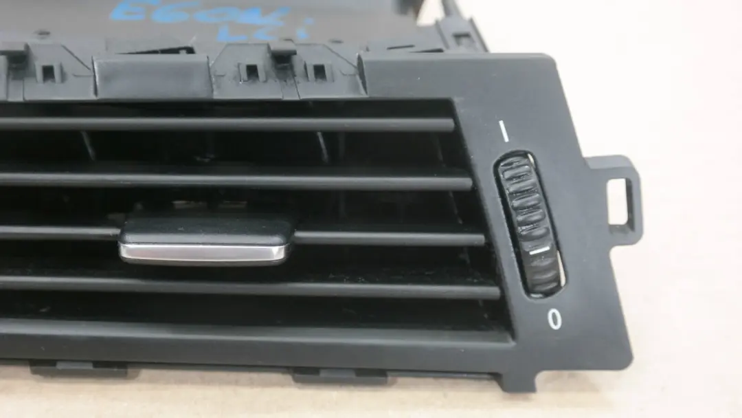 BMW 5 Series E60 E61 LCI FRESH AIR VENT GRILLE PASSENGER SIDE LEFT N/S 9112203 - SKU rhd-9112203 - Part number 64229112203