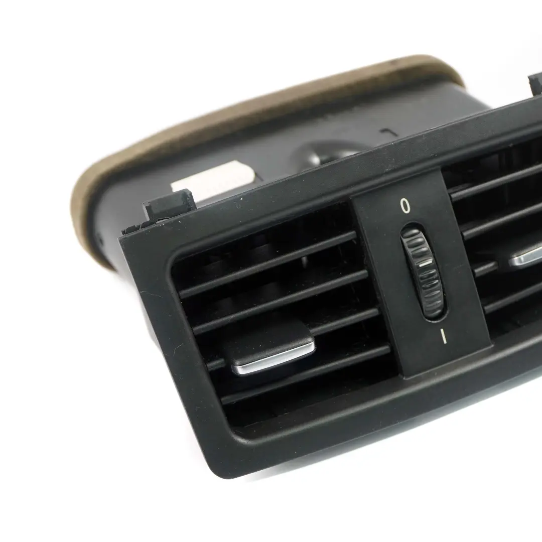 BMW E60 E61 LCI Consola central trasera rejilla De aire fresco Negro - SKU 9112213 - Número de pieza 6932023