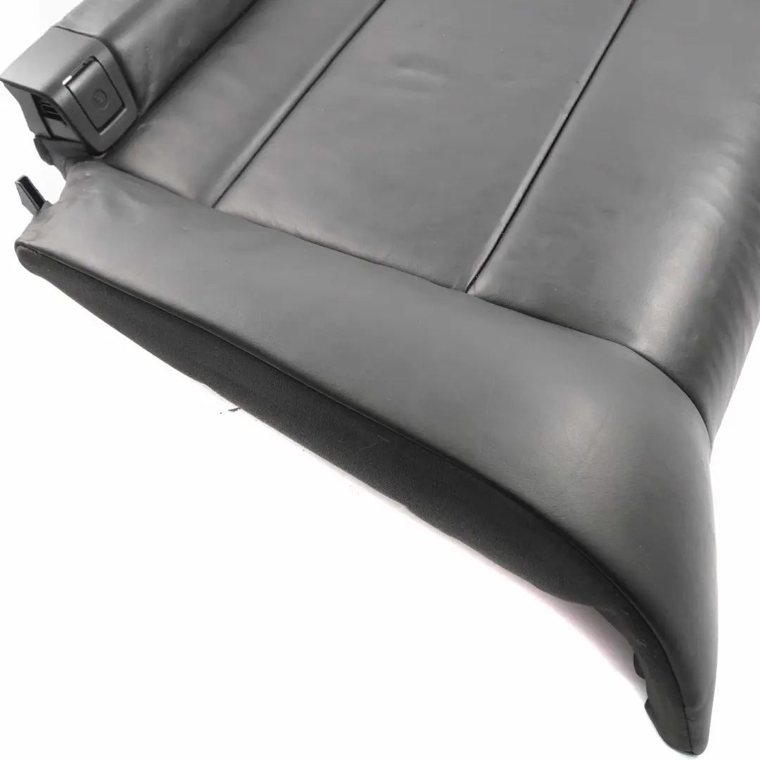 Coprisedile Posteriore Destro Pelle Walknappa Nero per BMW E93 Cabrio con numero di parte 9112378 BMW E93 Cabrio Coprisedile Posteriore Destro Pelle Walknappa Nero - SKU 9112378 - Numero di parte 9112378