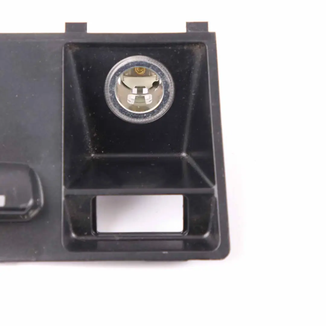 USB AUX Plug Socket Connector Cover Trim Panel Black to BMW X5 E70 with Part number 9115084 BMW X5 E70 USB AUX Plug Socket Connector Cover Trim Panel Black - SKU 9115084 - Part number 9115084
