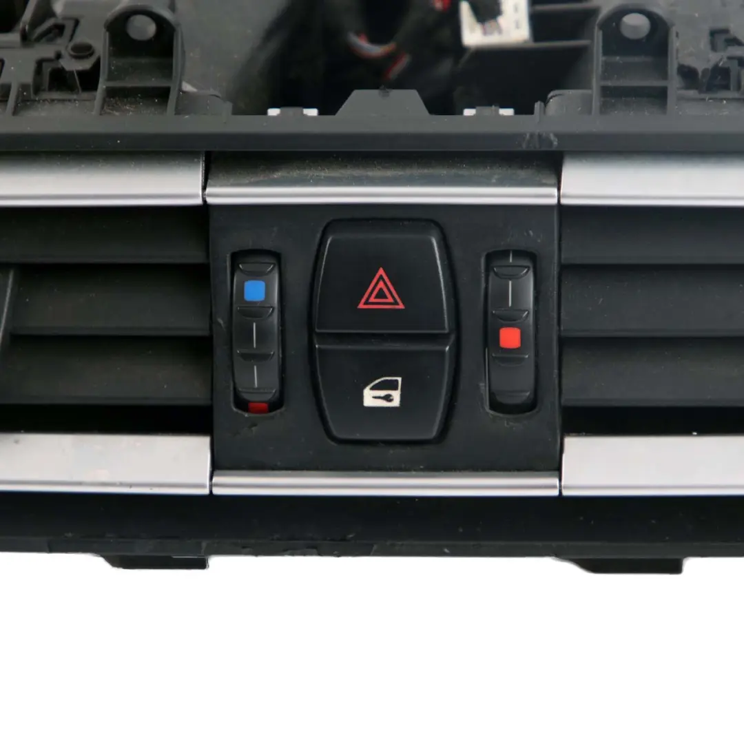 Kratka Nawiewu Centralna Deski Rozdzielczej do BMW F01 F02 F03 o numerze 9115860 BMW F01 F02 F03 Kratka Nawiewu Centralna Deski Rozdzielczej - SKU 9115860 - Numer Części 9115860