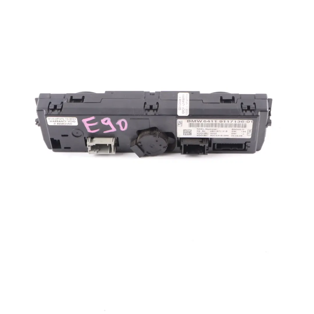 Bedienteil Klimaautomatik für BMW 1 3 er E81 E87 E88 E90 E91 E92 E93 mit Teilenummer 9117136 BMW 1 3 er E81 E87 E88 E90 E91 E92 E93 Bedienteil Klimaautomatik - SKU 9117136-1 - Teilenummer 9117136