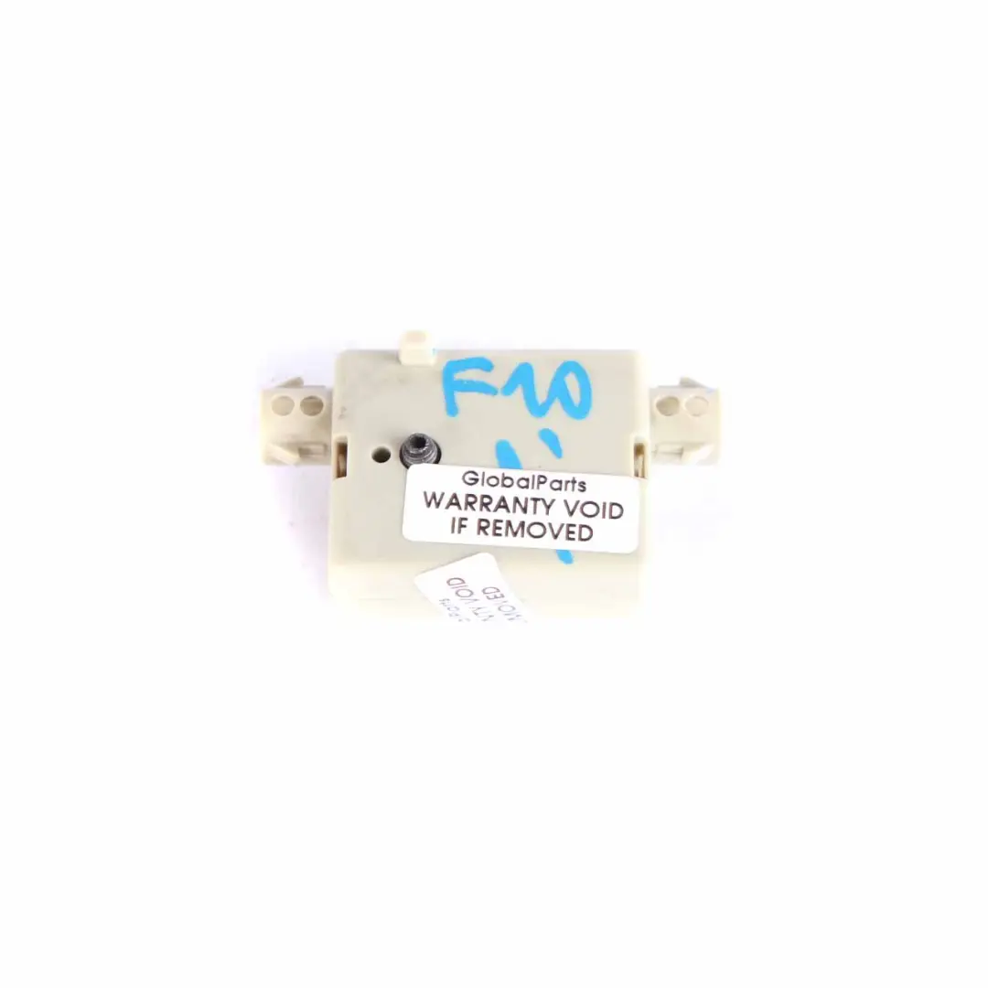 Antenna Amplifier BMW F10 F22 F30 F32 Module Trap Circuit Control Unit to with Part number 9118262 Antenna Amplifier BMW F10 F22 F30 F32 Module Trap Circuit Control Unit - SKU 9118262 - Part number 9118262