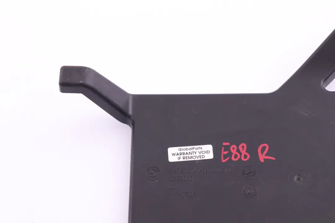 Rivestimento del pannello del pavimento del bagagliaio Destra per BMW E82 E88 con numero di parte 9118748 BMW E82 E88 Rivestimento del pannello del pavimento del bagagliaio Destra - SKU 9118748 - Numero di parte 9118748