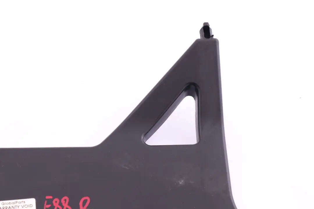 Rivestimento del pannello del pavimento del bagagliaio Destra per BMW E82 E88 con numero di parte 9118748 BMW E82 E88 Rivestimento del pannello del pavimento del bagagliaio Destra - SKU 9118748 - Numero di parte 9118748