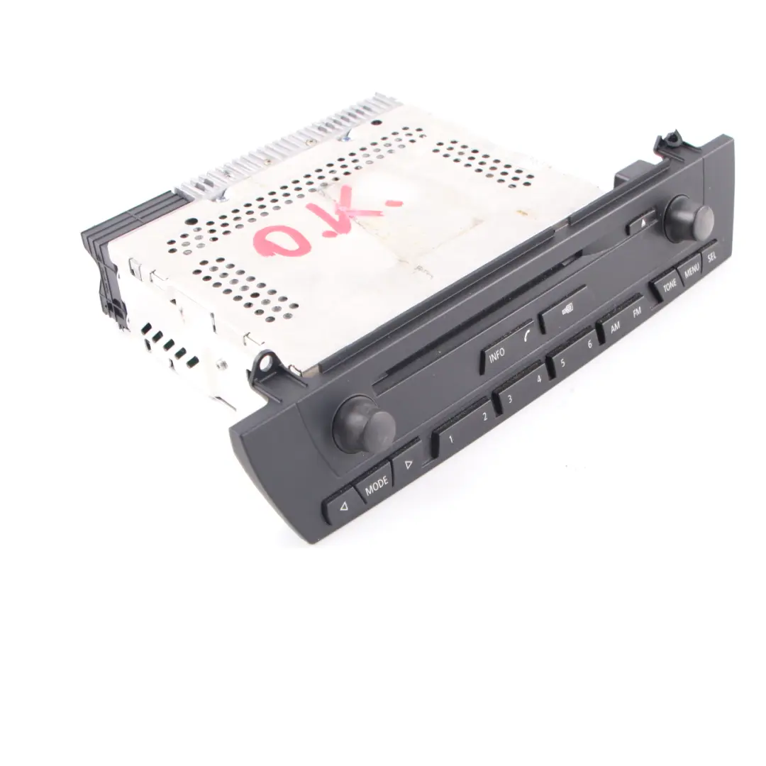 BMW X3 E83 Radioodtwarzacz CD Sat Nav System CID - SKU 9118823 - Numer Części 9118823