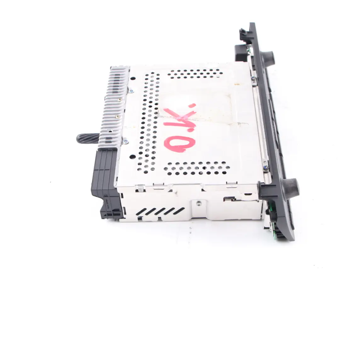 Radio Sistema Navegación CID Unidad Control Reproductor de CD para BMW X3 E83 con número de pieza 9118823 BMW X3 E83 Radio Sistema Navegación CID Unidad Control Reproductor de CD - SKU 9118823 - Número de pieza 9118823