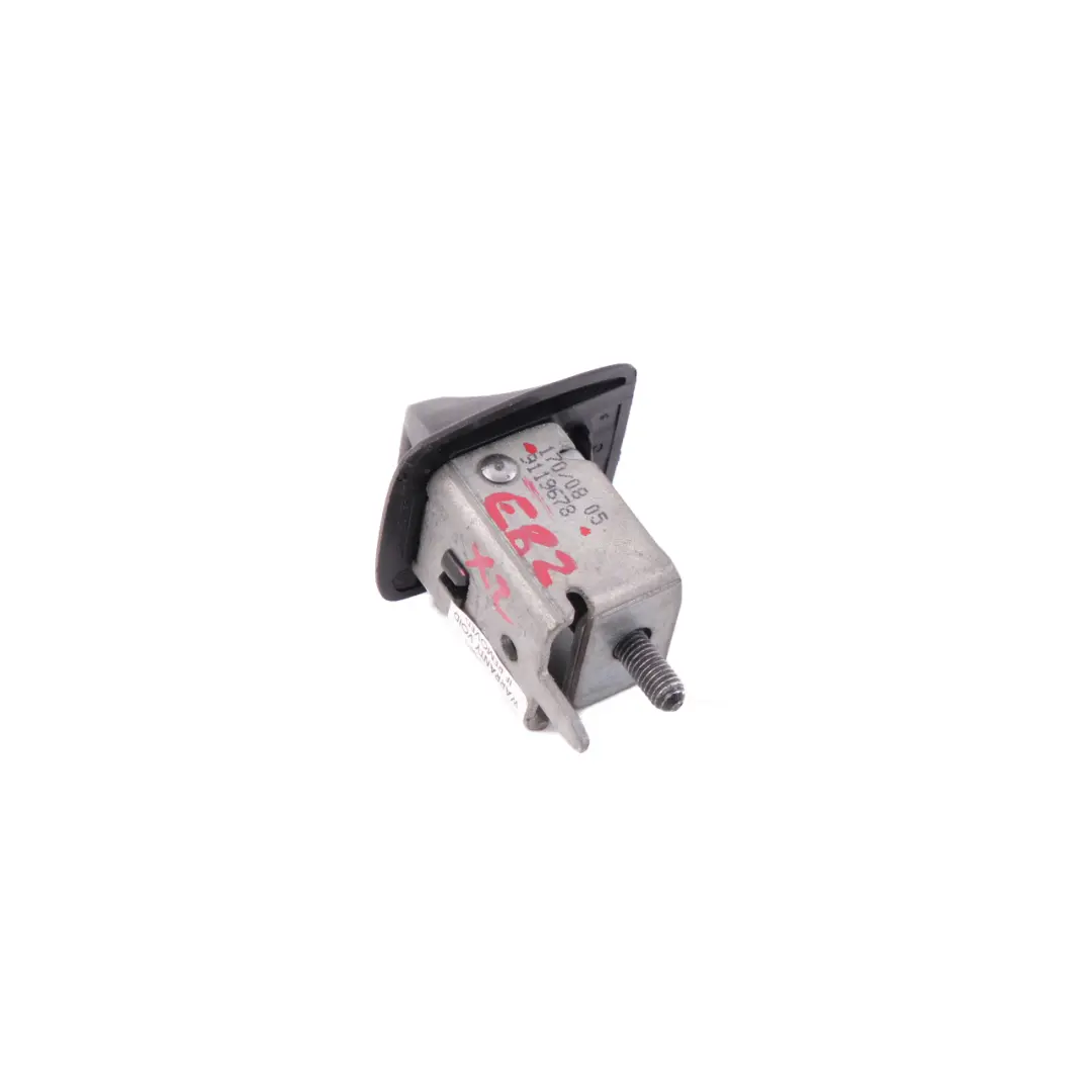 BMW E82 E90 E92 Soporte Asiento Ni?o Negro Con Tapa - SKU 9119678 - Número de pieza 9119678
