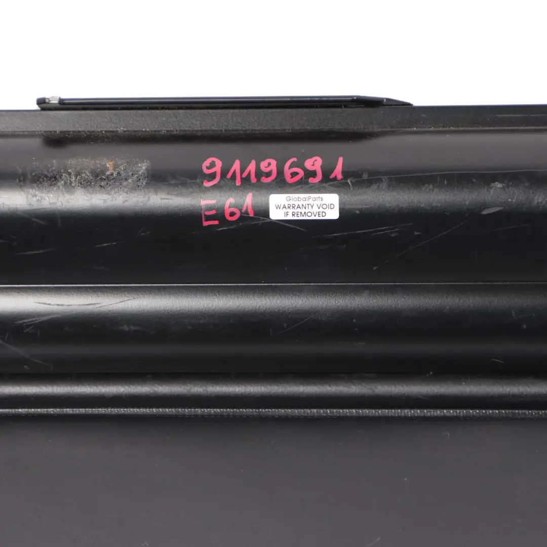 Cache-bagages de coffre Couvre-tablette à enrouleur Filet Noir pour BMW E61 Touring à propos du numéro de pièce 9119691 BMW E61 Touring Cache-bagages de coffre Couvre-tablette à enrouleur Filet Noir - SKU 9119691 - Numéro de pièce 9119691